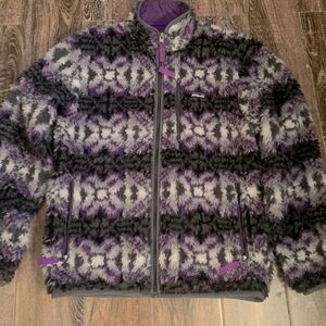 Patagonia Purple and Black Patterned Fleece Jacket
